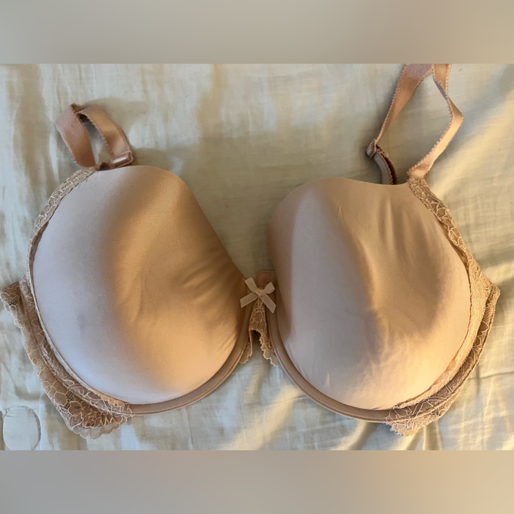 Victoria secret 38DDD bra